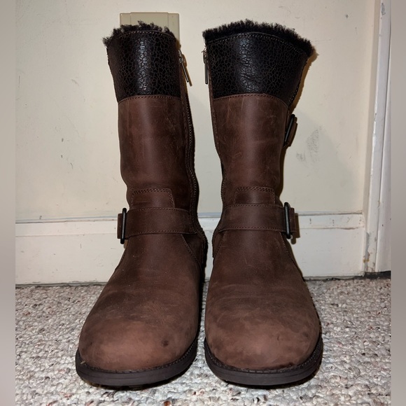 NWT UGG ”Oregon” Moto Heeled Mid Calf Leather Boots - Picture 15 of 16